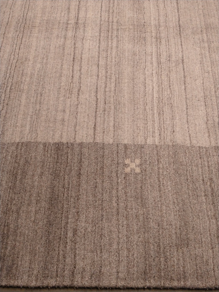 Luxurious-Authentic-Modern-Rug.jpg