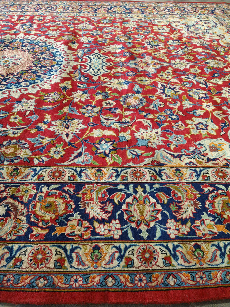 Luxurious-Persian-Najafabad-Esfahan-Rug.jpg 