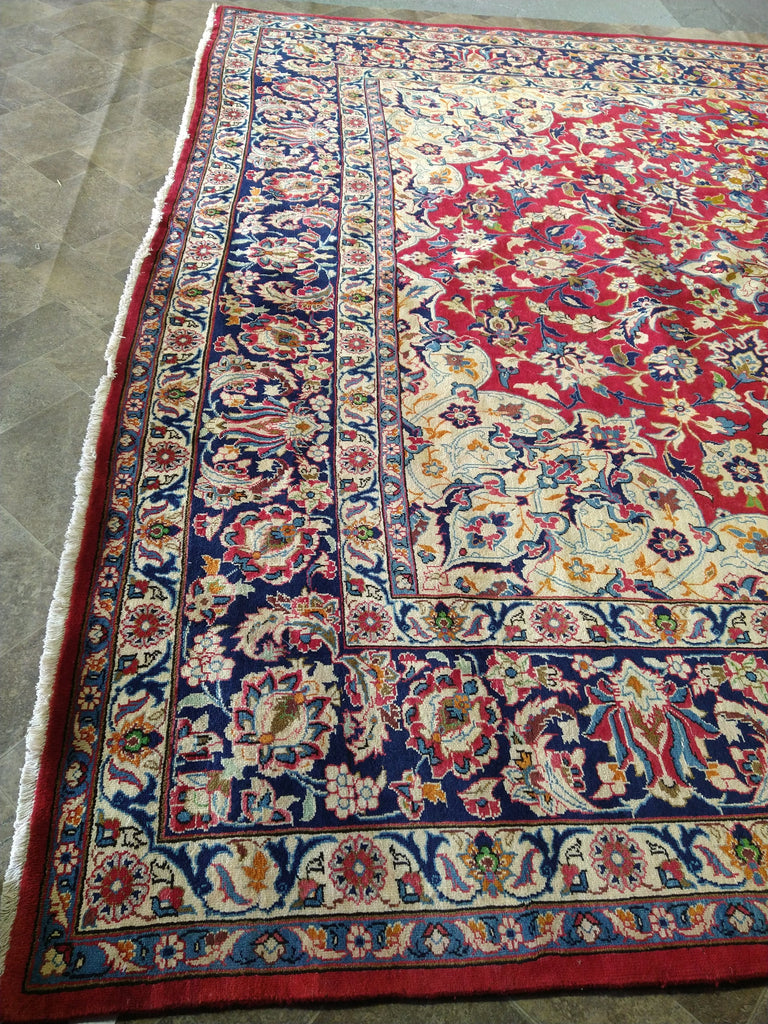 Luxurious-Persian-Najafabad-Esfahan-Rug.jpg 