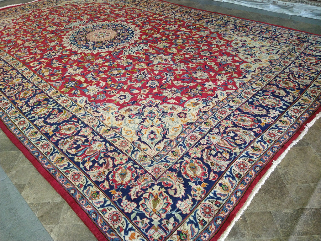 Luxurious-Persian-Najafabad-Esfahan-Rug.jpg 