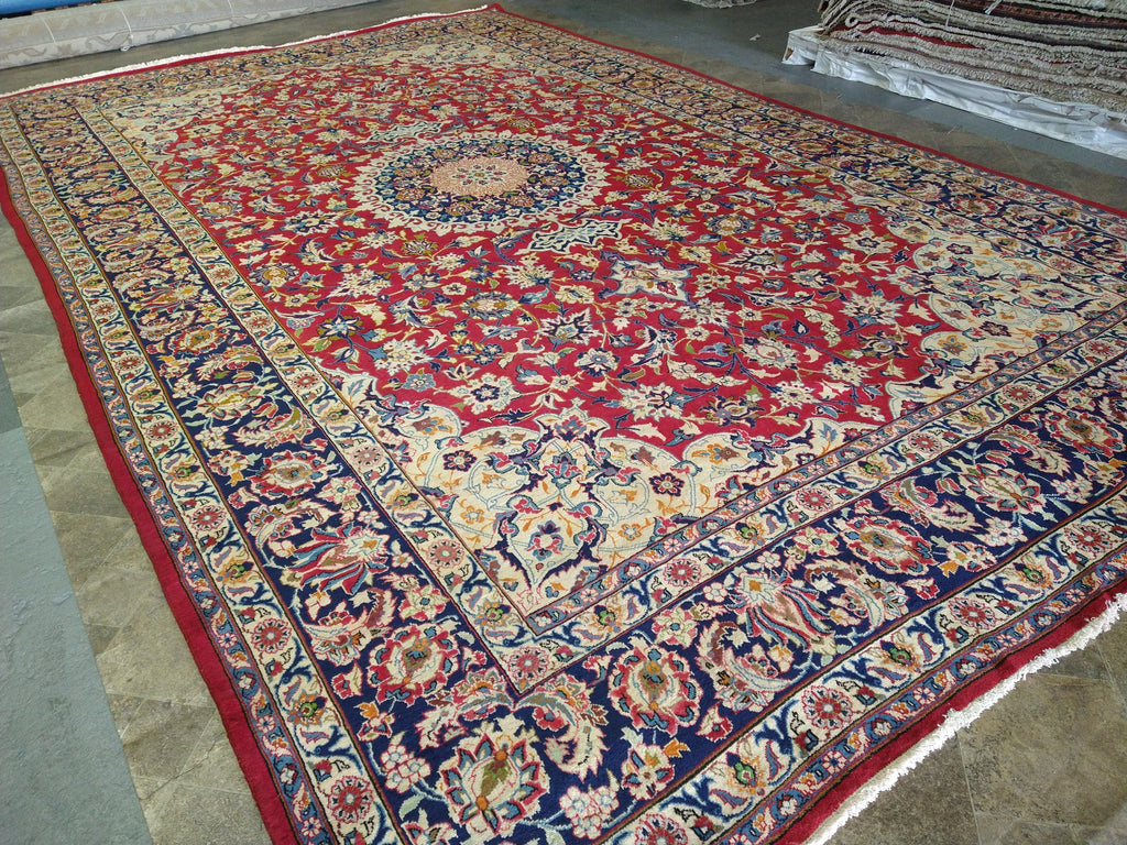 Luxurious-Persian-Najafabad-Esfahan-Rug.jpg 