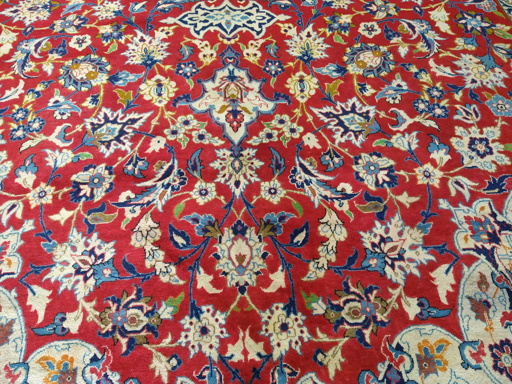 Luxurious-Persian-Najafabad-Esfahan-Rug.jpg 