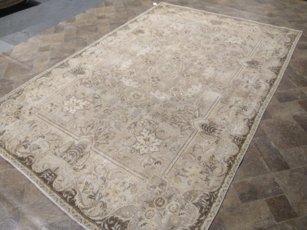 Luxurious-Authentic-Vintage-Turkish-Rug.jpg