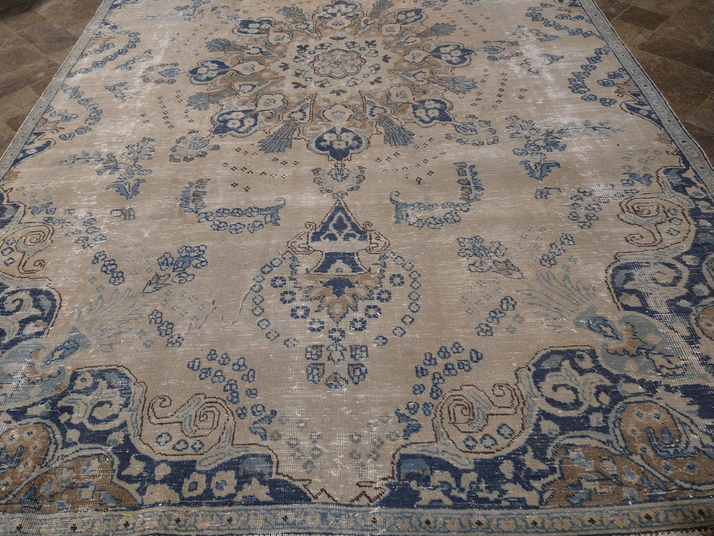 6.2 x 8.10 Vintage Turkish Rug KHAKI TAN F-5587