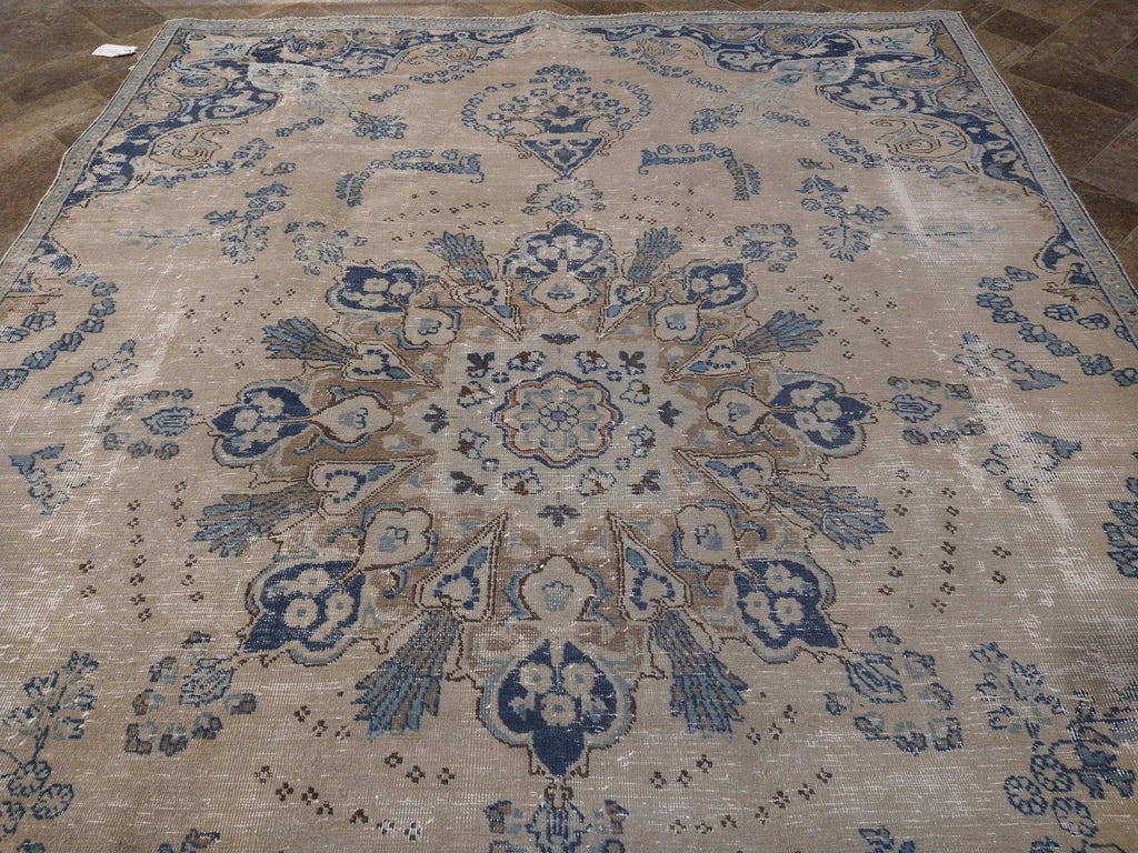 6.2 x 8.10 Vintage Turkish Rug KHAKI TAN F-5587
