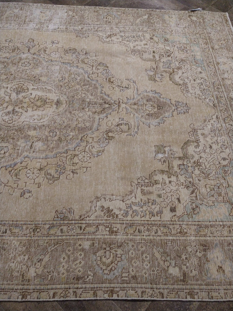 6.3 x 9.6 Vintage Distressed Rug TAUPE Gray #F-5588