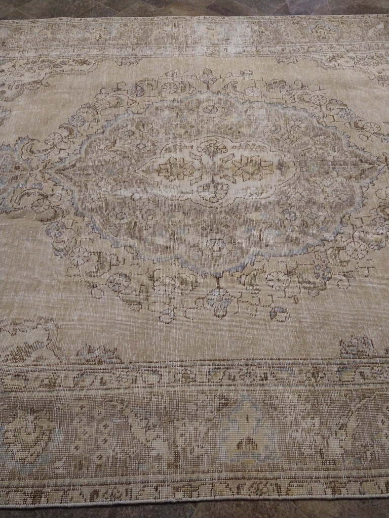 6.3 x 9.6 Vintage Distressed Rug TAUPE Gray #F-5588