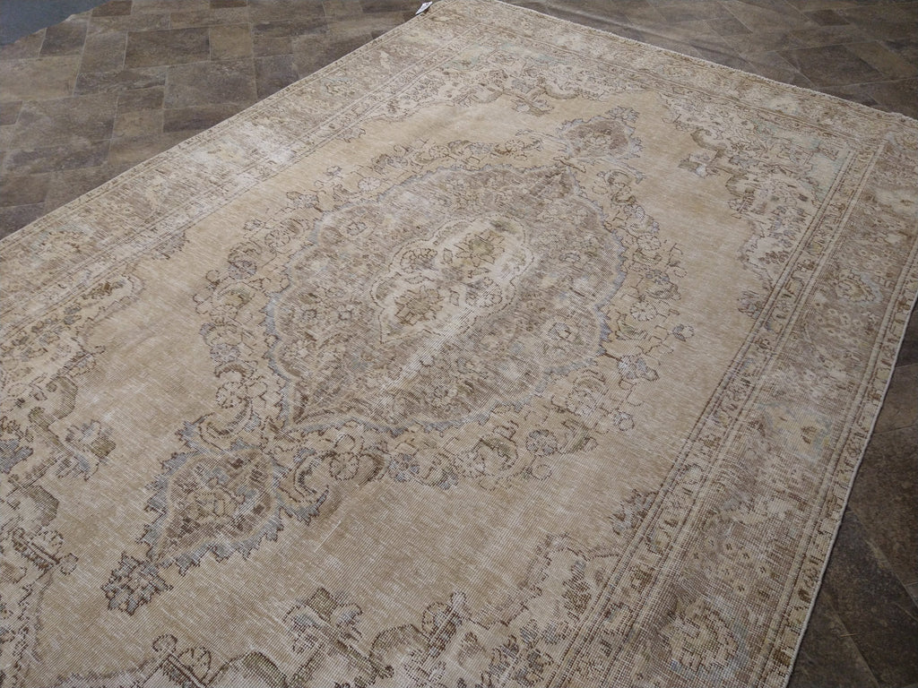 6.3 x 9.6 Vintage Distressed Rug TAUPE Gray #F-5588