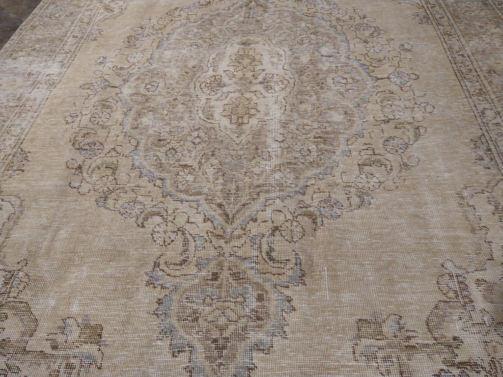 6.3 x 9.6 Vintage Distressed Rug TAUPE Gray #F-5588