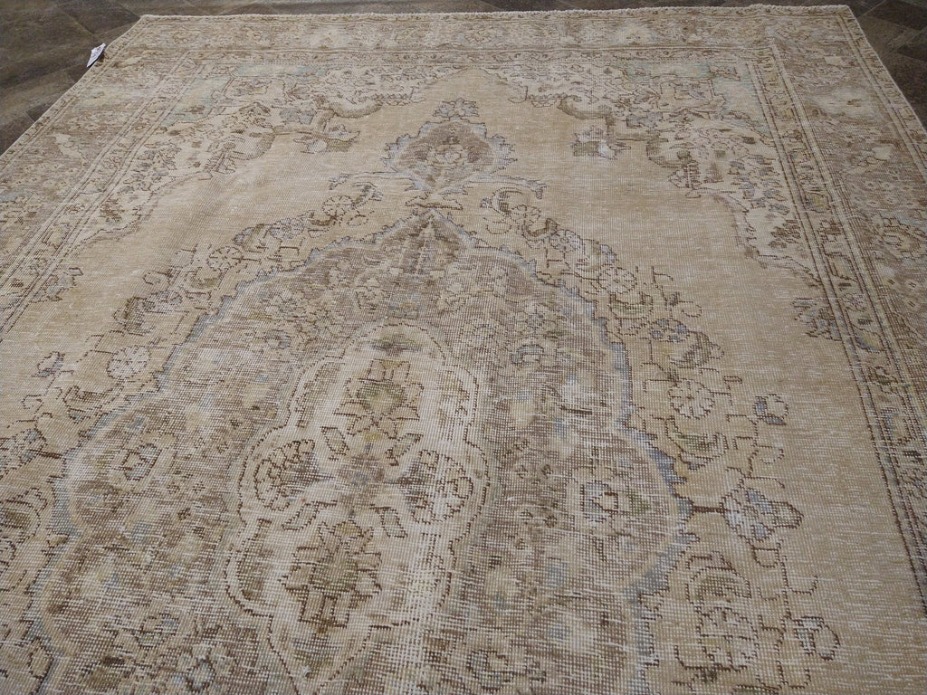 6.3 x 9.6 Vintage Distressed Rug TAUPE Gray #F-5588