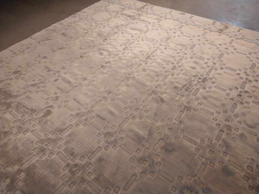 7.11 x 10.3 GRAY CONTEMPORARY Bamboo Silk Handmade in India #F-5655