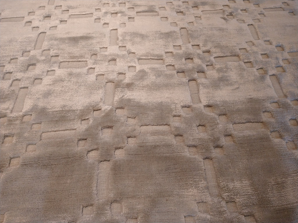 7.11 x 10.3 GRAY CONTEMPORARY Bamboo Silk Handmade in India #F-5655