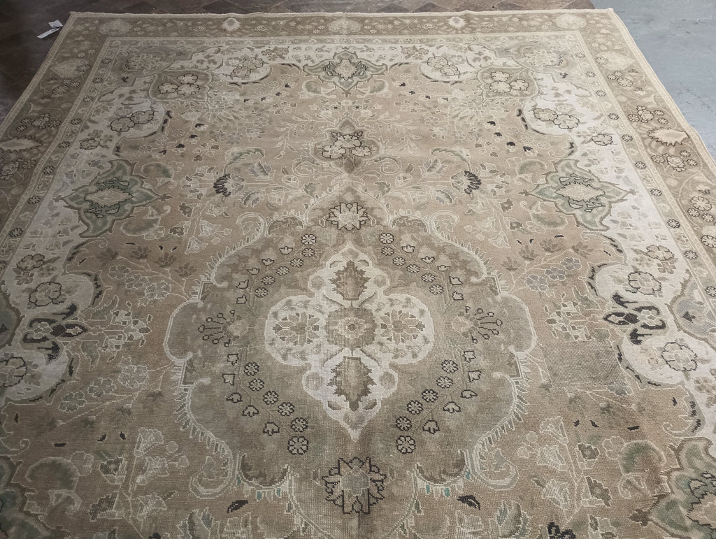 9.2 x 12.8 Vintage Persian Handmade Rug LOW PILE #F-5753