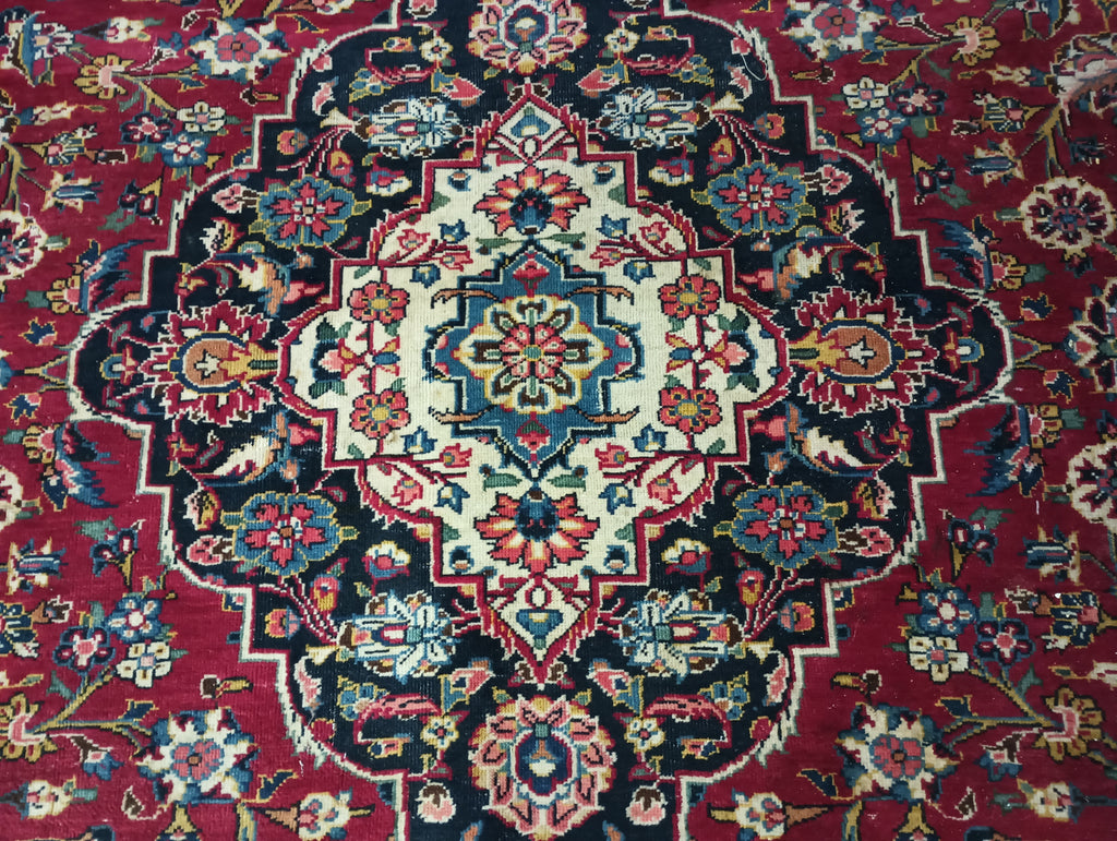 Authentic-Persian-Kashan-Rug.jpg
