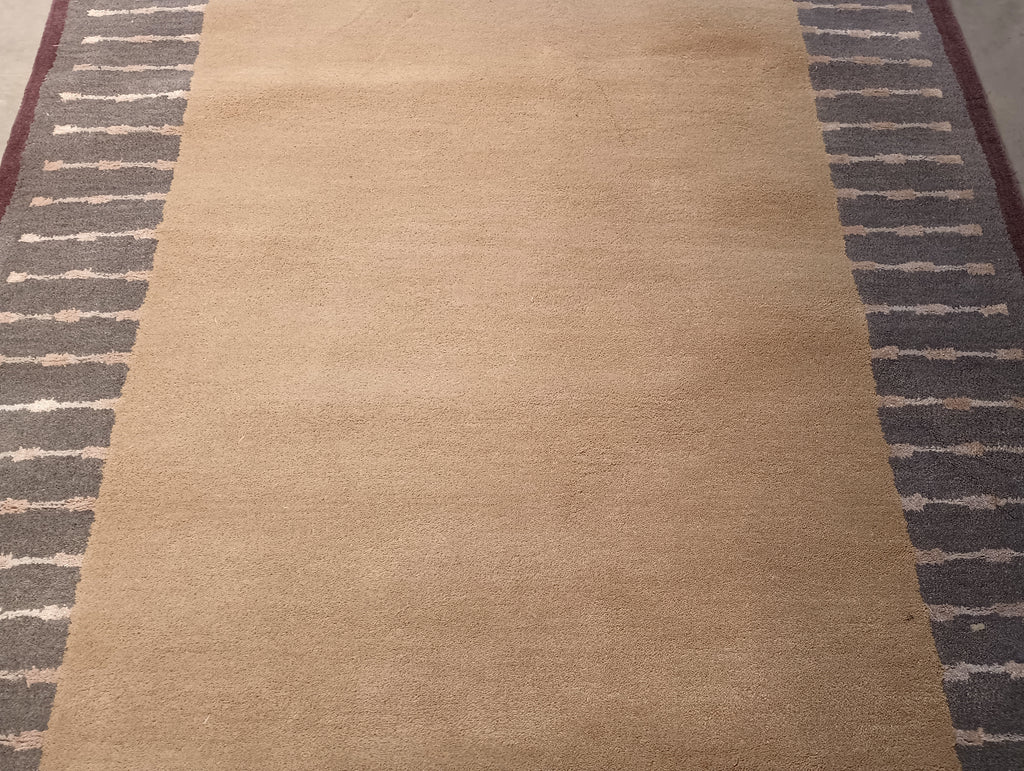 5 x 8 MODERN WOOL RUG PLAIN with border #F-5799