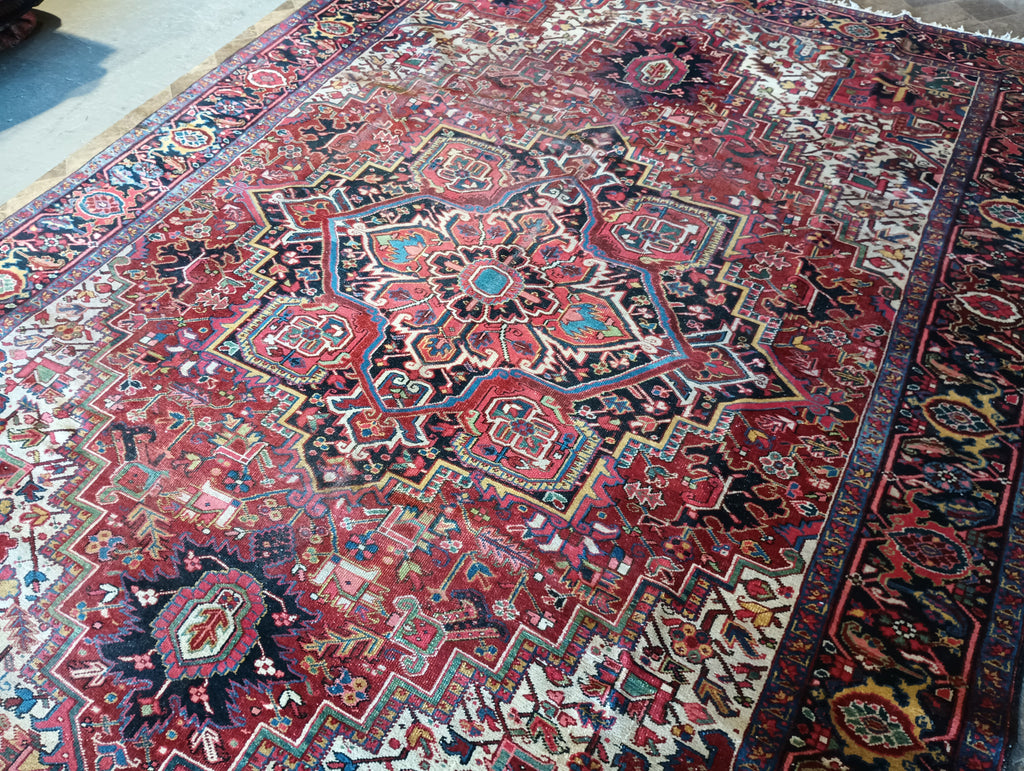 7.9 x 10.8 Persian Heriz Rug -Pre Owned #F-5811