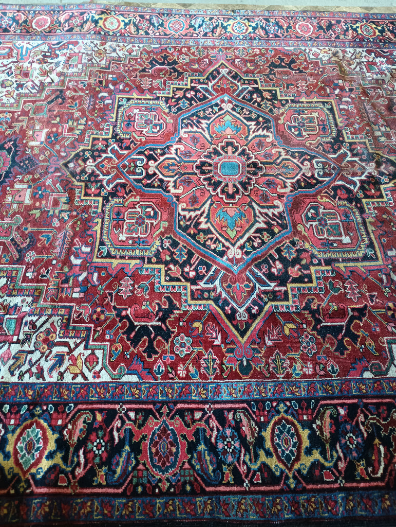 7.9 x 10.8 Persian Heriz Rug -Pre Owned #F-5811