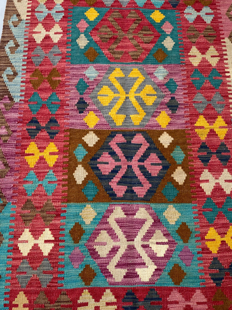  Authentic-Handwoven-Kilim-Rug.jpg 