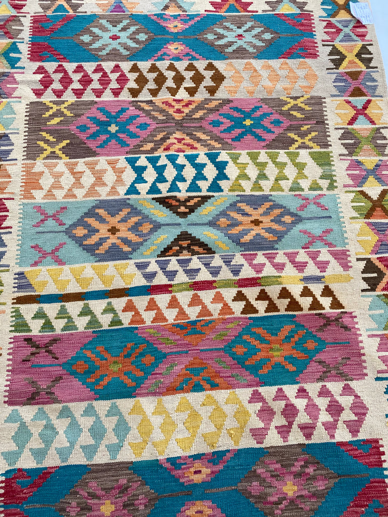 5 x 6 Multi-Color Ivory Kilim Rug K-95