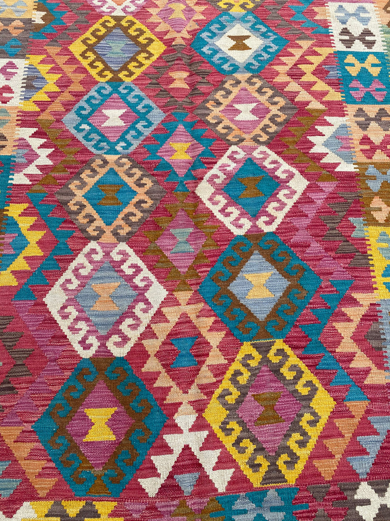 5 x 6 Multi-Color Red Kilim Rug K-114