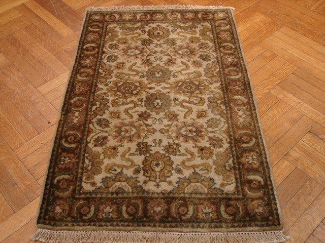 Authentic-Hand-knotted-Traditional-Area-Rug.jpg 