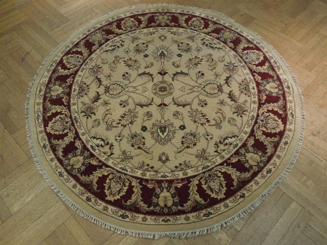 Luxurious-Authentic-Round-Agra-Rug.jpg