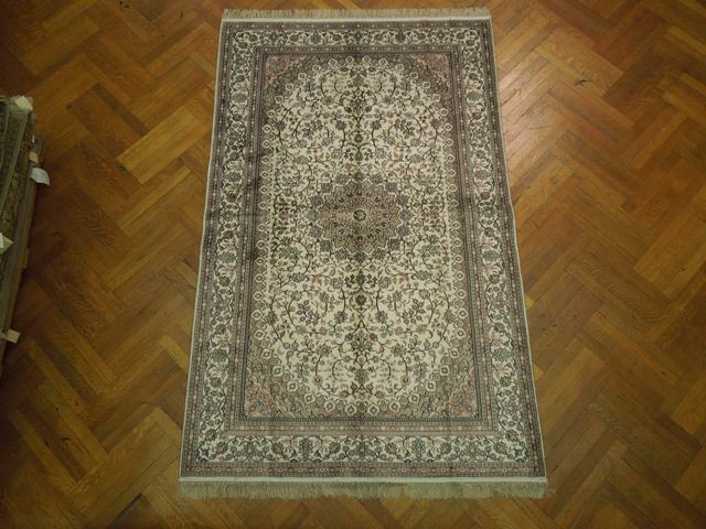 5 x 8 Handmade Silk Rug #PIX-16766