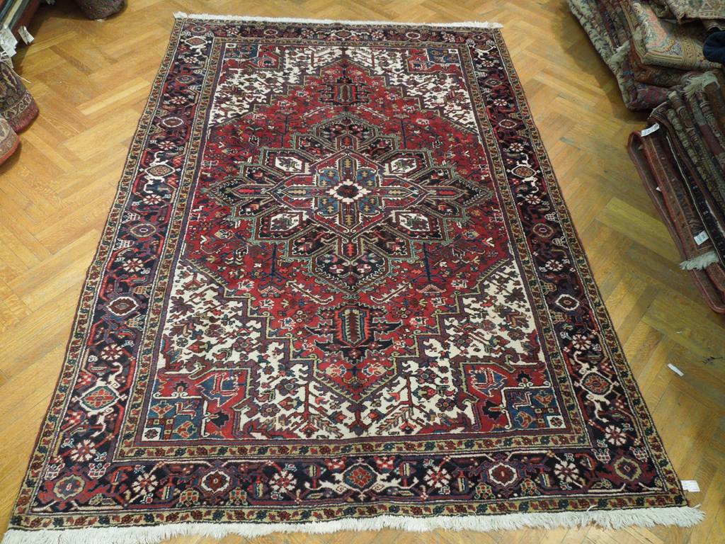7.11 x 11.3 Red Semi-Antique Persian Heriz Rug #PIX-23651