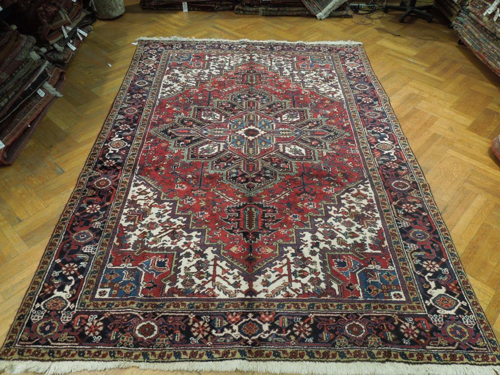 7.11 x 11.3 Red Semi-Antique Persian Heriz Rug #PIX-23651