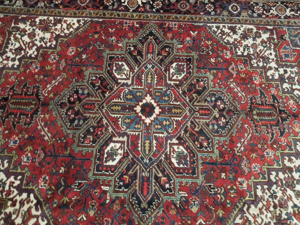 7.11 x 11.3 Red Semi-Antique Persian Heriz Rug #PIX-23651