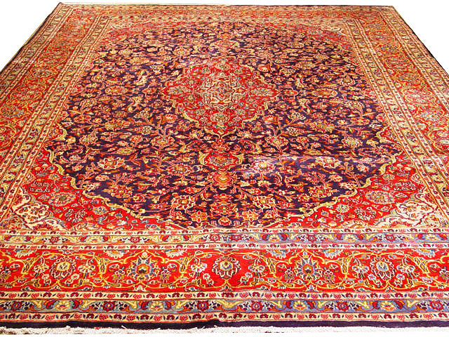 Traditional-Classic-Persian-Kashan-Rug.jpg