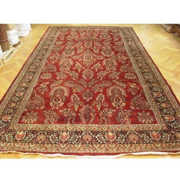 Luxurious-Authentic-Sarouk-Rug.jpg