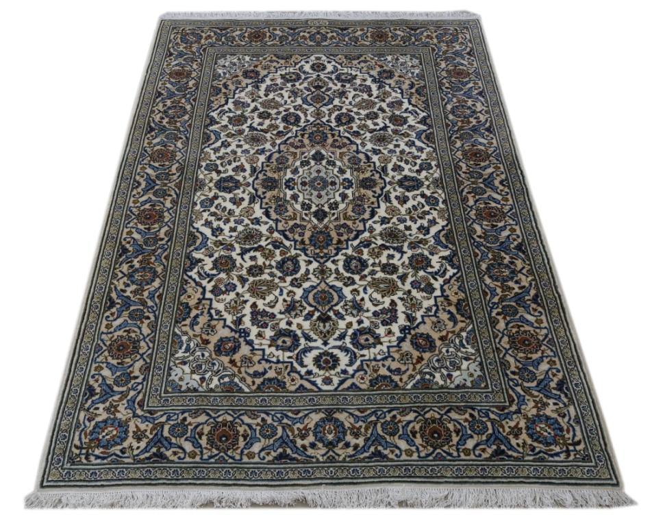 Luxurious-Persian-Ardakan-Rug.jpg 