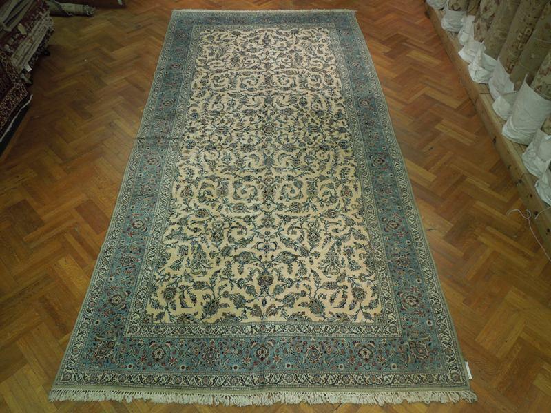 Luxurious-Persian-Kashan-Rug.jpg