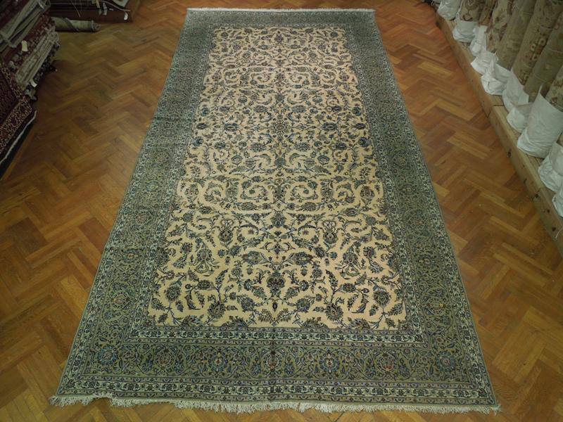Luxurious-Persian-Kashan-Rug.jpg