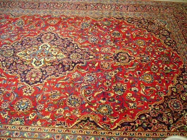  Luxurious-Persian-Kashan-Rug.jpg 