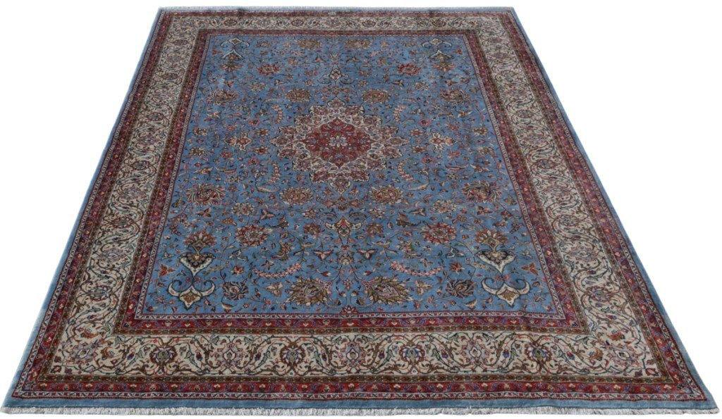 Handmade-Persian-Sarouk-Rug.jpg