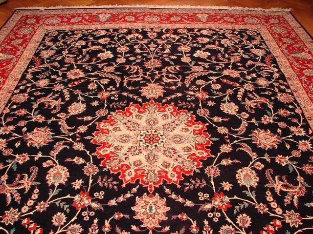 Luxurious-Iranian-Rug.jpg