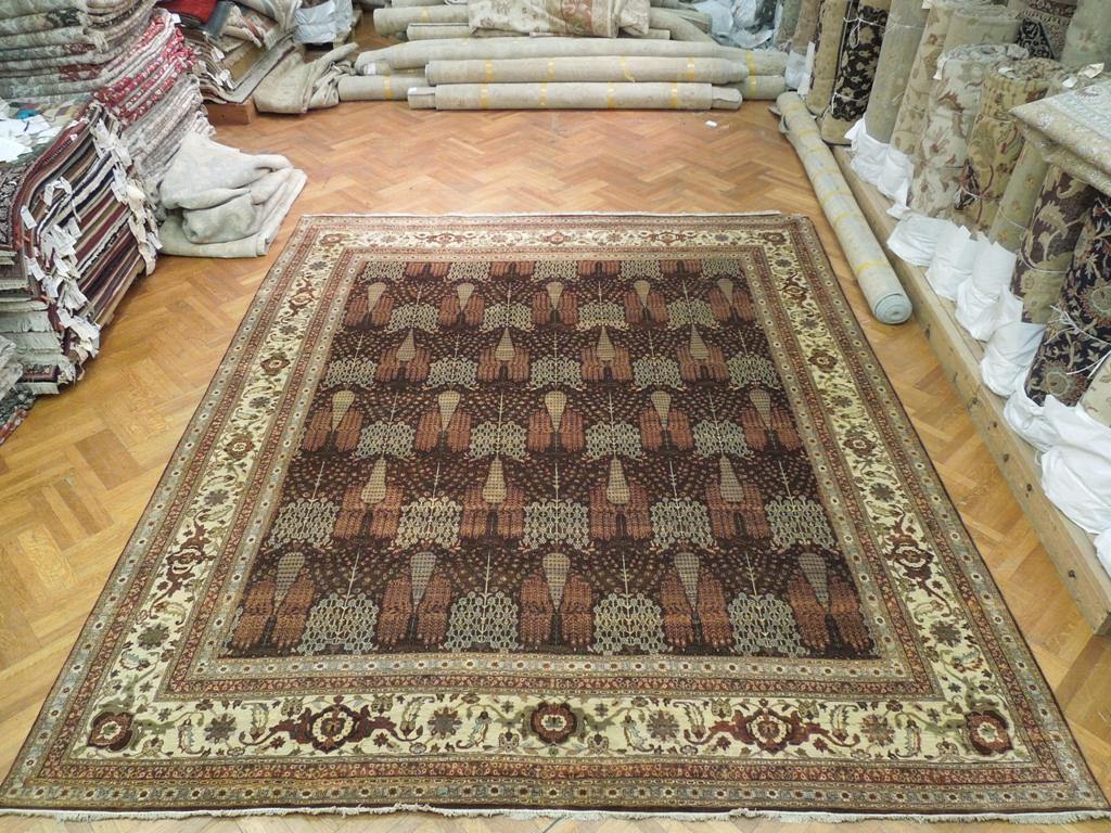 Luxurious-Chobi-Peshawar-Rug.jpg 