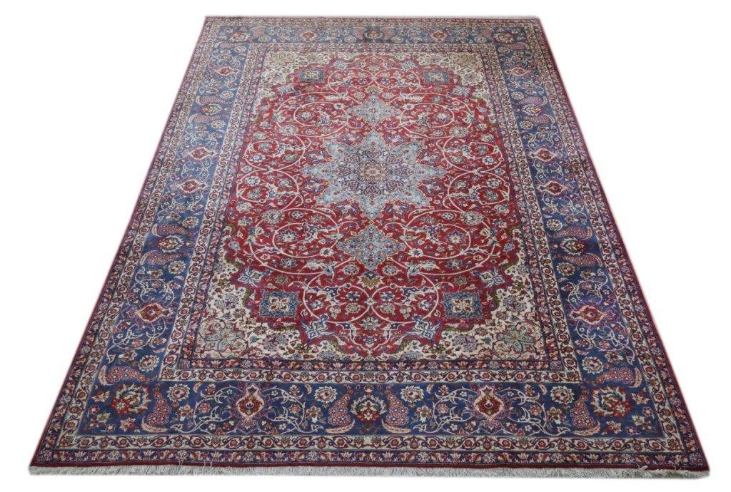 Luxurious-Persian-Isfahan-Rug.jpg 