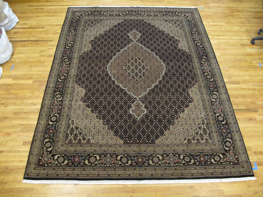 Luxurious-Authentic-Tabriz-Mahi-Rug.jpg
