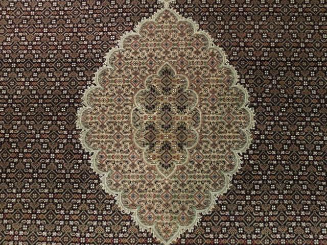 Luxurious-Authentic-Tabriz-Mahi-Rug.jpg