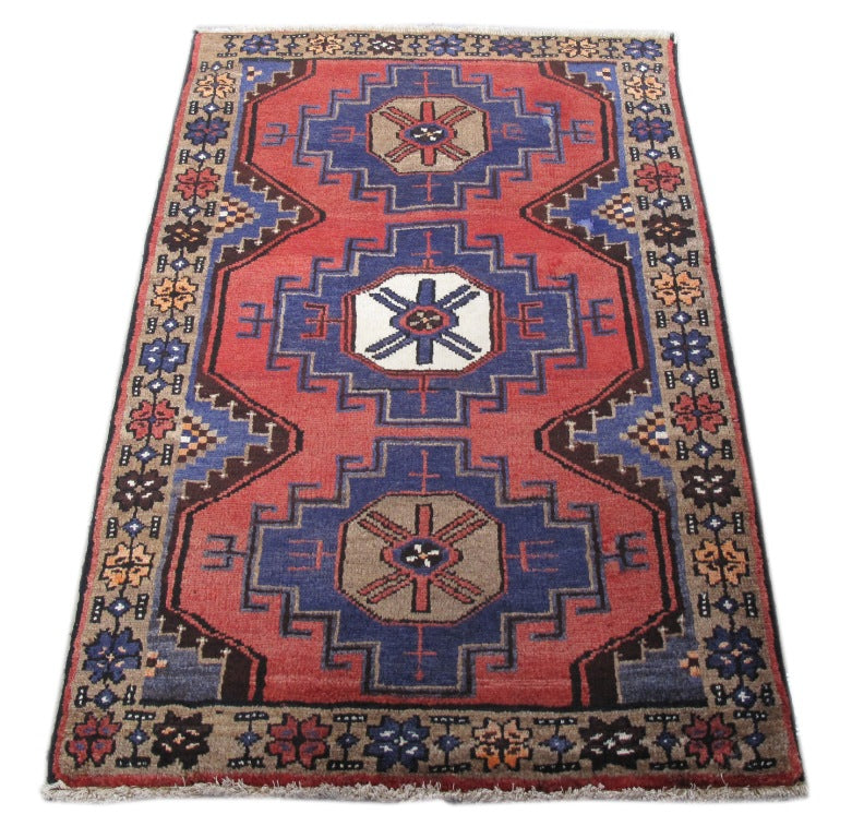Luxurious-Persian-Zanjan-Rug.jpg