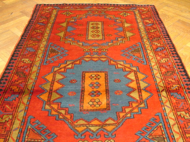 Azari Rugs 4' x 7' Semi Antique Persian Azari Rug 5370 | www.bestrugplace.com ...