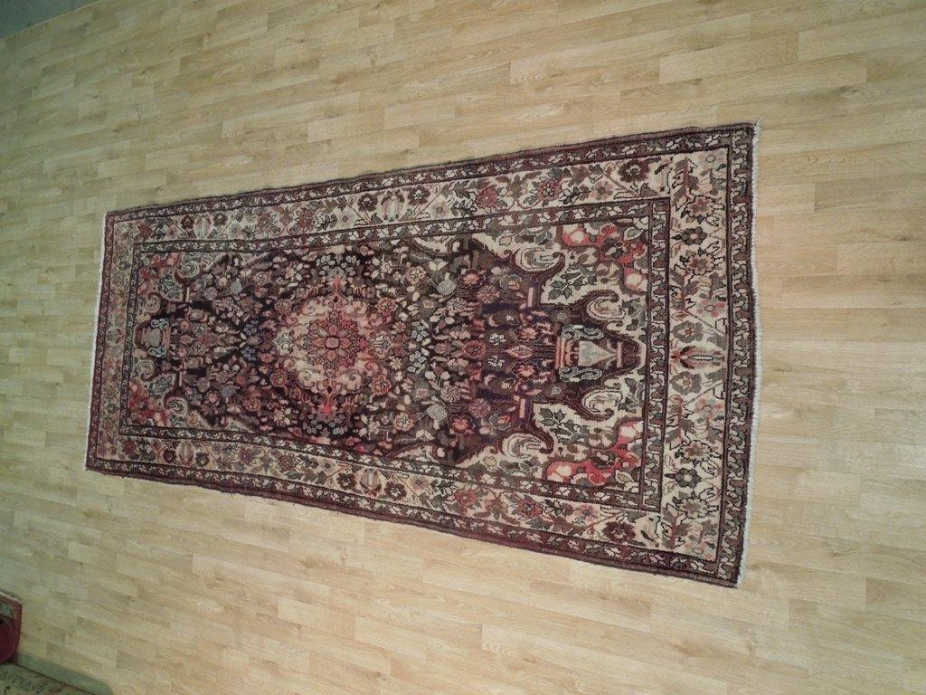 Luxurious-Handmade-Persian-Sarouk-Rug.jpg 