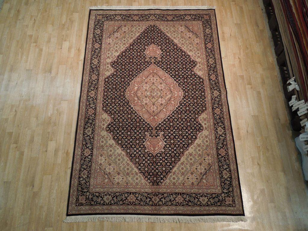 Dazzling 6x9 Authentic Handmade Wool & Silk Fine Quality Rug - China - bestrugplace