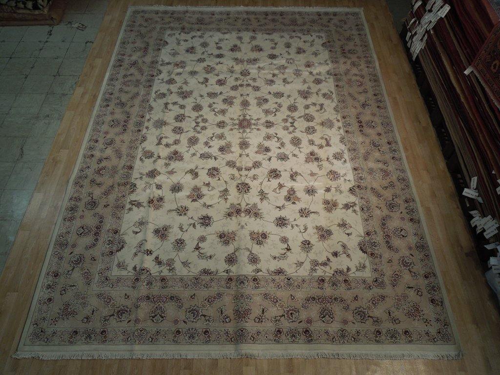 Luxurious-Fine-Quality-Rug.jpg