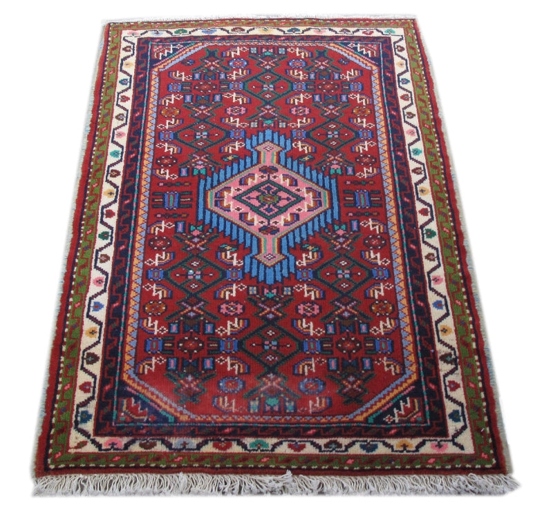 Traditional-Persian-Hamadan-Style-Rug.jpg