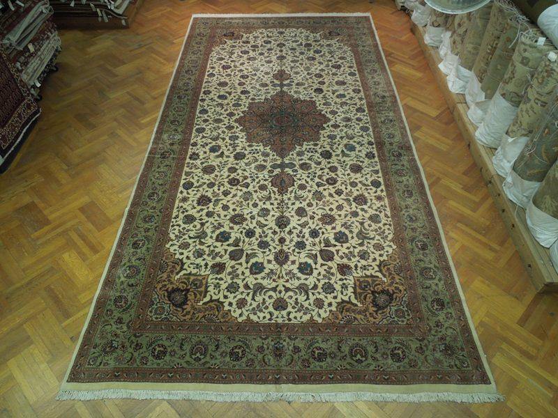 Fine-Quality-Persian-Tabriz-Rug.jpg 