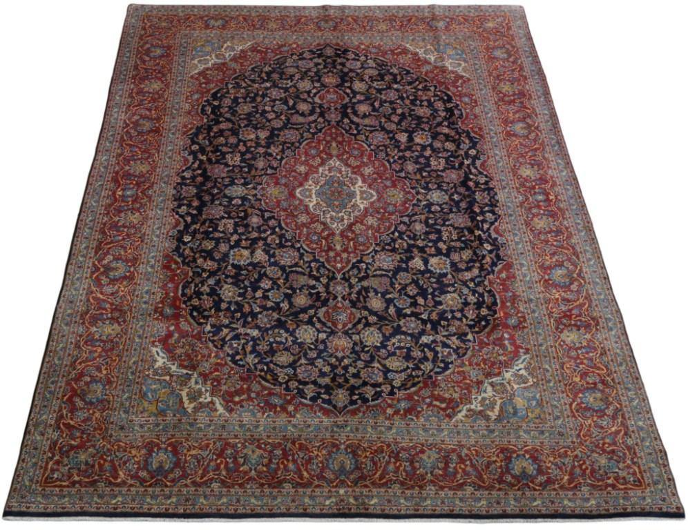 Luxurious-Persian-Kashan-Rug.jpg